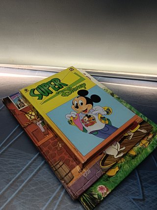 4 cómics, tebeos Disney, montera, toray