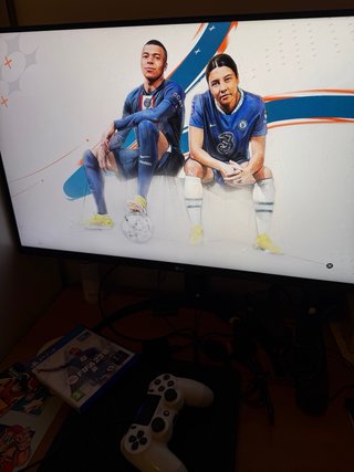 Ps4 Slim 500GB + 2 Giochi