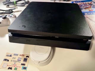 Ps4 Slim 500GB + 2 Giochi