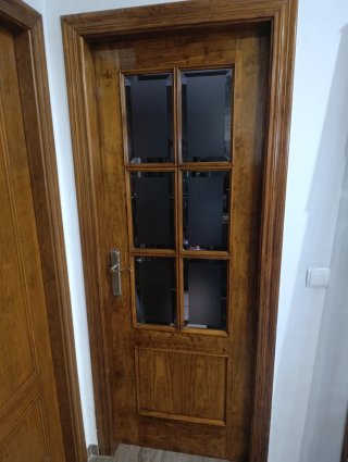 9 Puertas de Madera (7 de 72.5, 2 de 62.5)