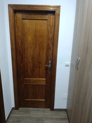 9 Puertas de Madera (7 de 72.5, 2 de 62.5)