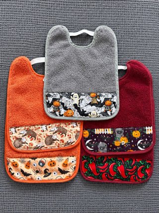 Baberos impermeables con goma
