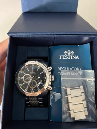 Reloj Festina Cronógrafo azul claro y Plateado