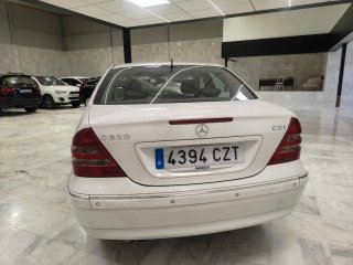 Mercedes-Benz Clase C220 Automático 2004