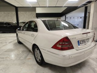 Mercedes-Benz Clase C220 Automático 2004