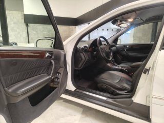 Mercedes-Benz Clase C220 Automático 2004