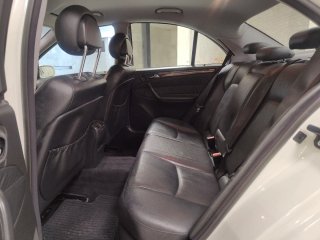 Mercedes-Benz Clase C220 Automático 2004