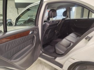Mercedes-Benz Clase C220 Automático 2004