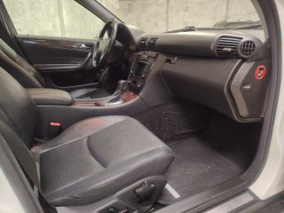 Mercedes-Benz Clase C220 Automático 2004