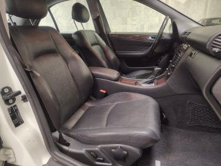 Mercedes-Benz Clase C220 Automático 2004