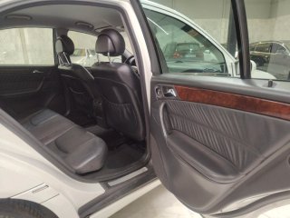 Mercedes-Benz Clase C220 Automático 2004