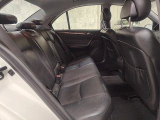 Mercedes-Benz Clase C220 Automático 2004