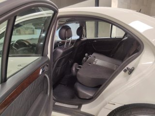 Mercedes-Benz Clase C220 Automático 2004