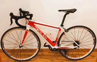 Bicicleta de carretera Dolan Ares de carbono