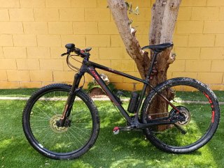 Bicicleta Cube Reaction Carbon 2018. Montaña
