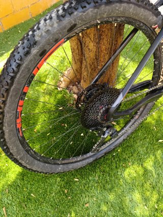 Bicicleta Cube Reaction Carbon 2018. Montaña