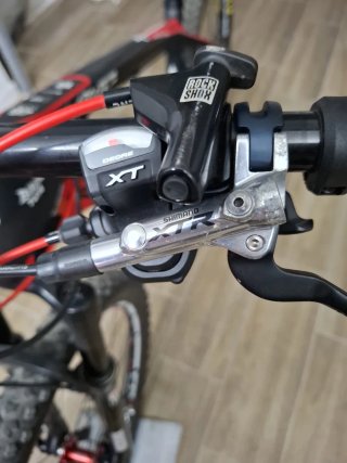 Bicicleta MTB 27.5 Carbono Roja