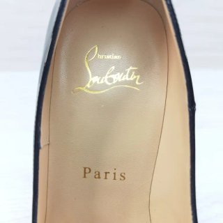Tacones Christian Louboutin Negros de Charol