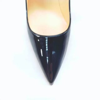 Tacones Christian Louboutin Negros de Charol