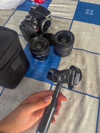 Nikon D3300 + 2 objetivos
