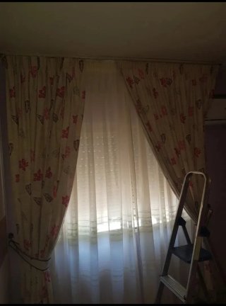 Cortinas beige y rosa con todo incluido