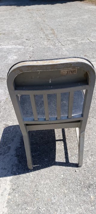 Sillas de aluminio tapizadas en buen estado