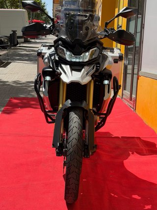 Voge 900 DSX