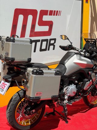 Voge 900 DSX