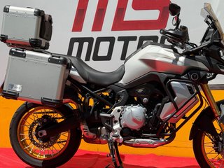 Voge 900 DSX