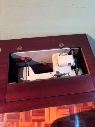Máquina de coser ULTRA