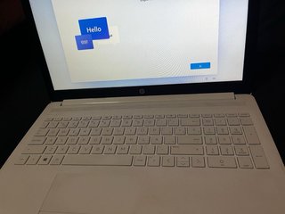 Portátil HP Blanco + Maletín