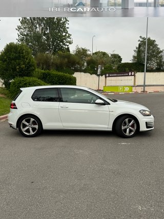 Volkswagen Golf GTI 7