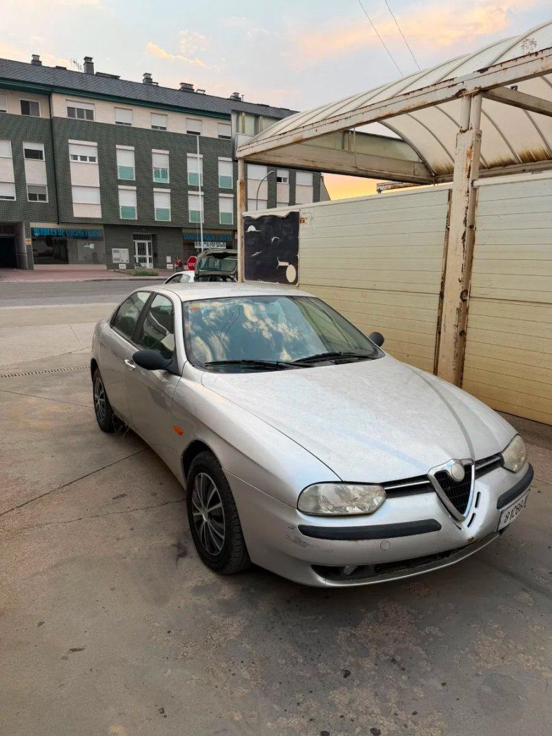 Alfa Romeo 156 2002 - foto 1