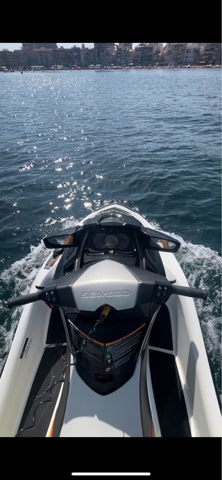 Moto de agua Seaado 215wake pro