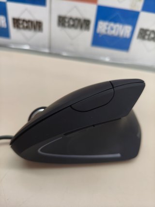 Ratón ergonómico vertical por cable Trust Verto