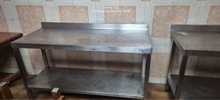 Mesa Acero Inoxidable con Balda