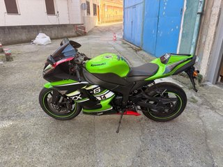 Kawasaki Ninja ZX6R Sportbike