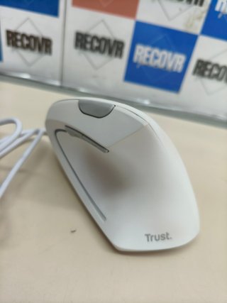 Ratón ergonómico vertical Trust Verto con cable