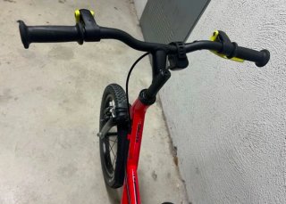 Bicicleta infantil BTWIN roja