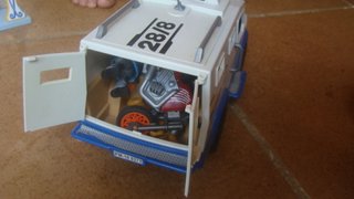 Coche Policía Playmobil con Accesorios