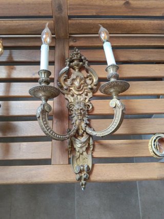 Candelabro antiguo de bronce