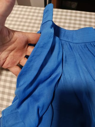 Pantalones cortos satinados Bershka Talla M