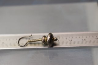 2. Pendientes de anzuelo plata. Sin firma ni contraste.