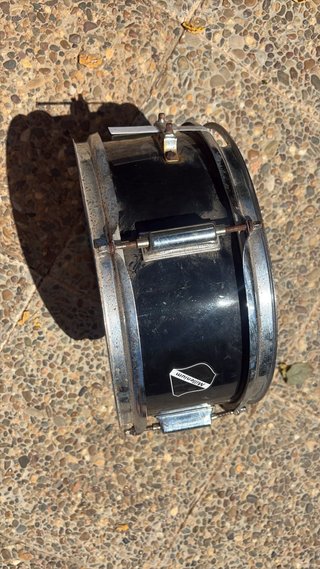 Millenium Batería Bombo + caja Cascos insonoros