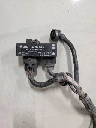 Relé electroventilador A/C 1J0 919 506 G
