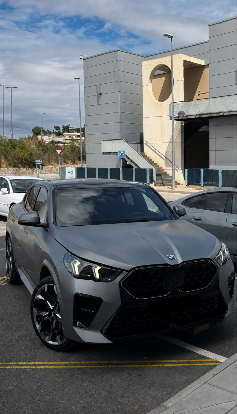 BMW X2 gris mate - foto 1