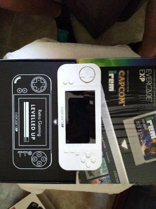 Evercade EXP Capcom Collection Entrega en mano.