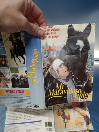 Lote 10 caratulas VHS, películas variadas, años 80/90 SOBRE ANIMALES