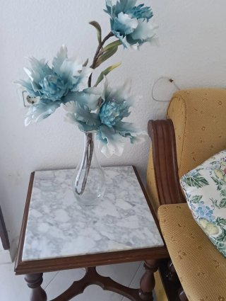 Mesa auxiliar madera y mármol