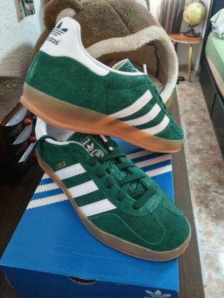 Zapatillas Adidas Verdes y Blancas